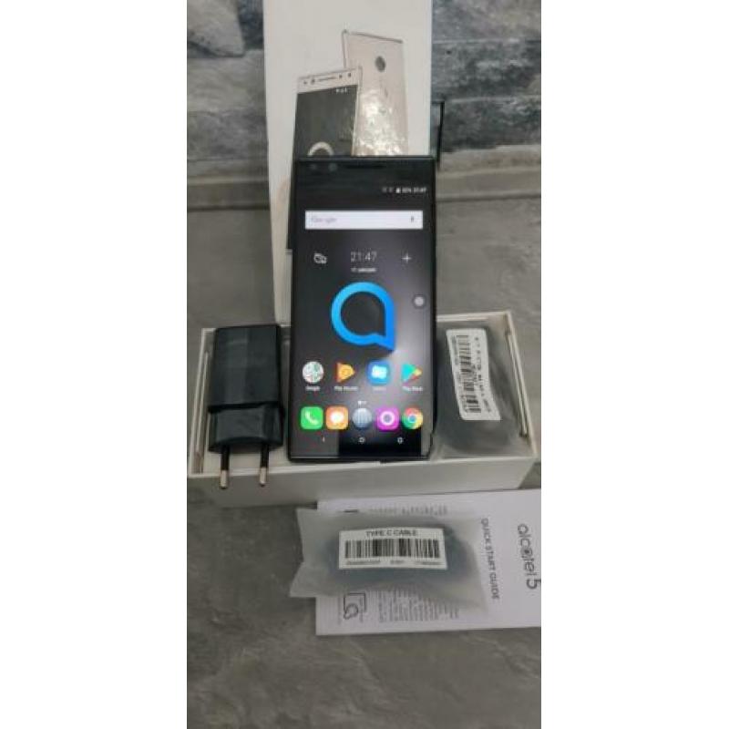 Smartphone ALCATEL 5A, Dual-Sim, 32GB, Metalic Zwart. Nieuw.