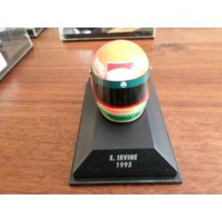 Modelauto 3x formule 1 1:43 plus helm.
