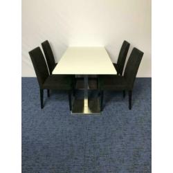 Kantine-inrichting Andreu World stoelen Office Consign tafel