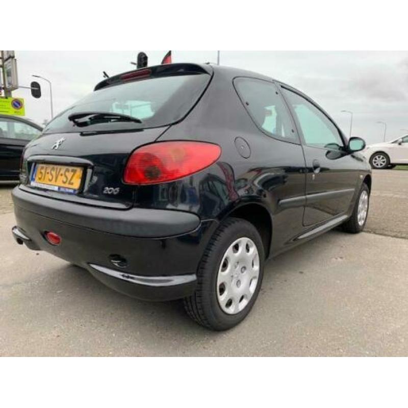 Peugeot 206 1.4 One-line AIRCO, 117.000 km NAP