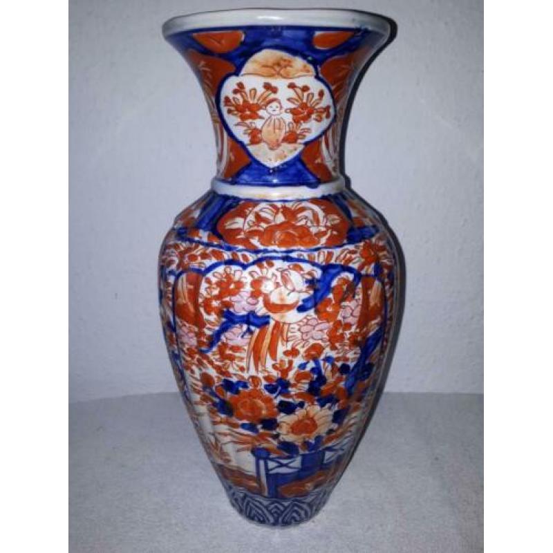 2 Antieke Imari Vazen
