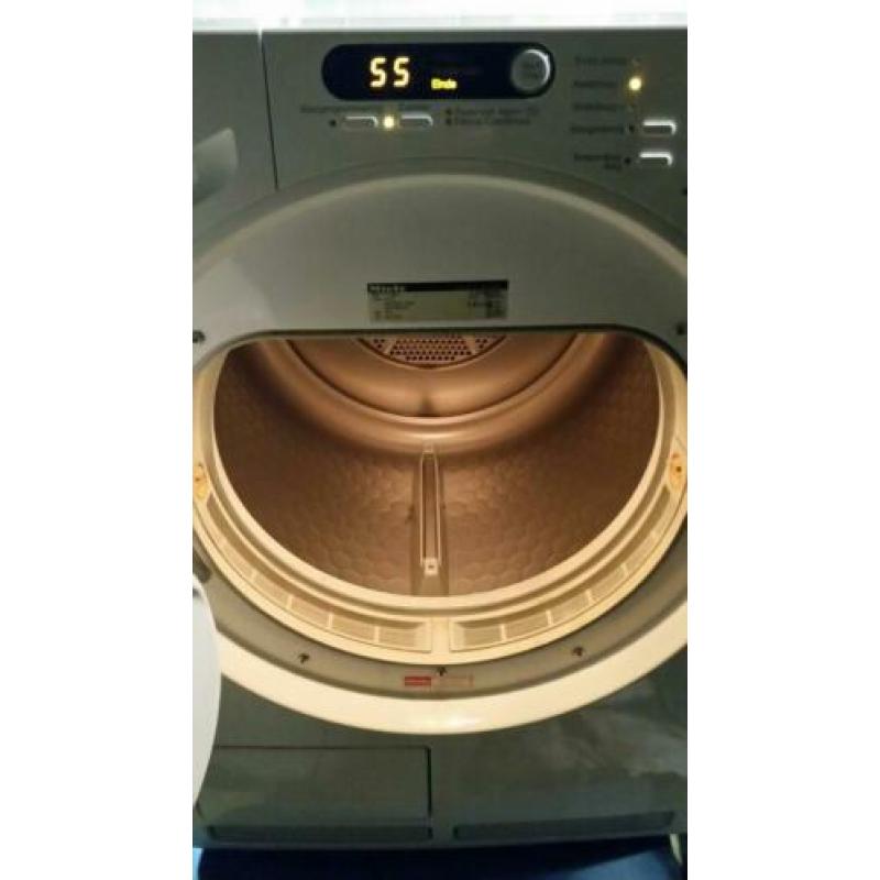 Te koop : Nette condensdroger miele softcare .