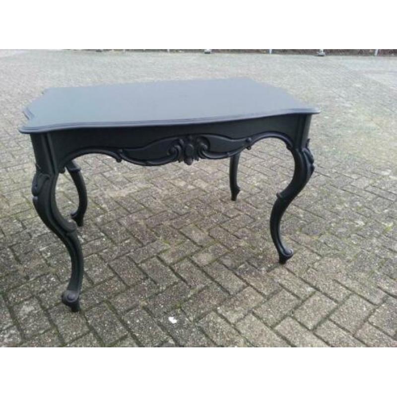 Klein model zwarte chippendeal eet tafel