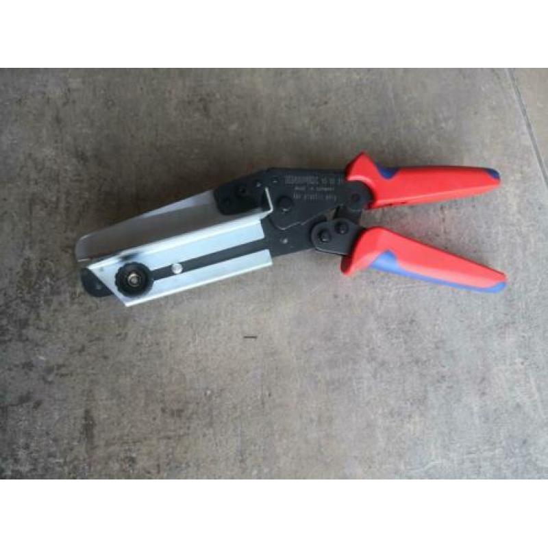 Knipex 95 02 21 plastic kabelgoot schaar / tang - zgan