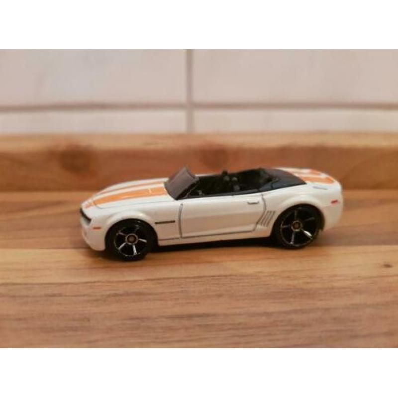 Hotwheels Chevrolet Camaro Convertible Wit