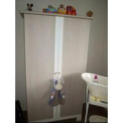 Gebruikte wit eiken (fineer) babykamer te koop
