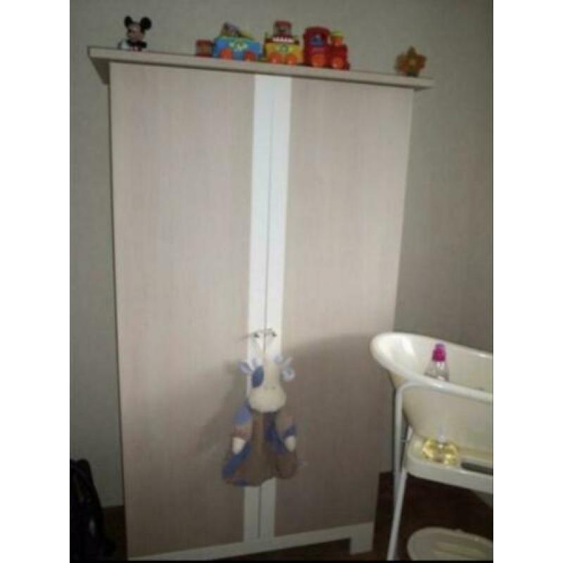 Gebruikte wit eiken (fineer) babykamer te koop