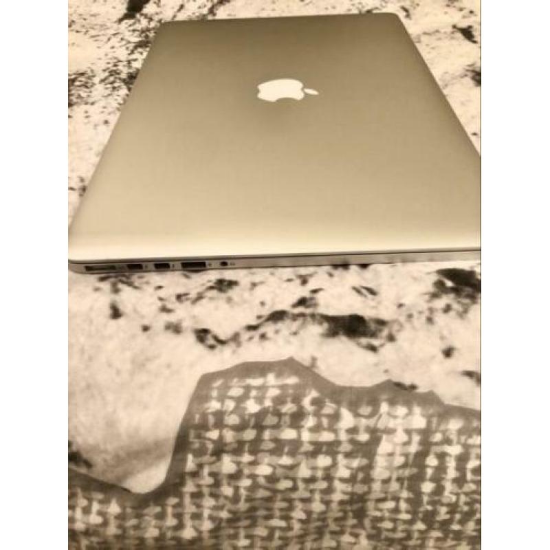 Macbook pro late 2013 i7 16gigRAM 512ssd