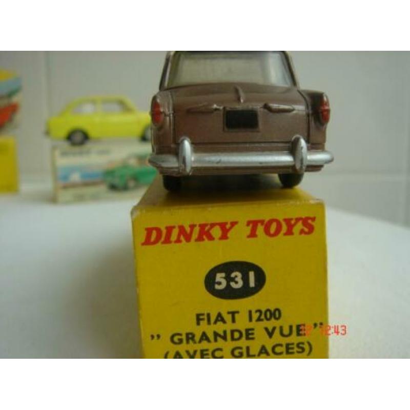 Dinky fiat 1200 grande vue 1959 (nr 531)