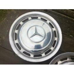 Wieldoppen 14 inch voor Mercedes w114 w115 w123