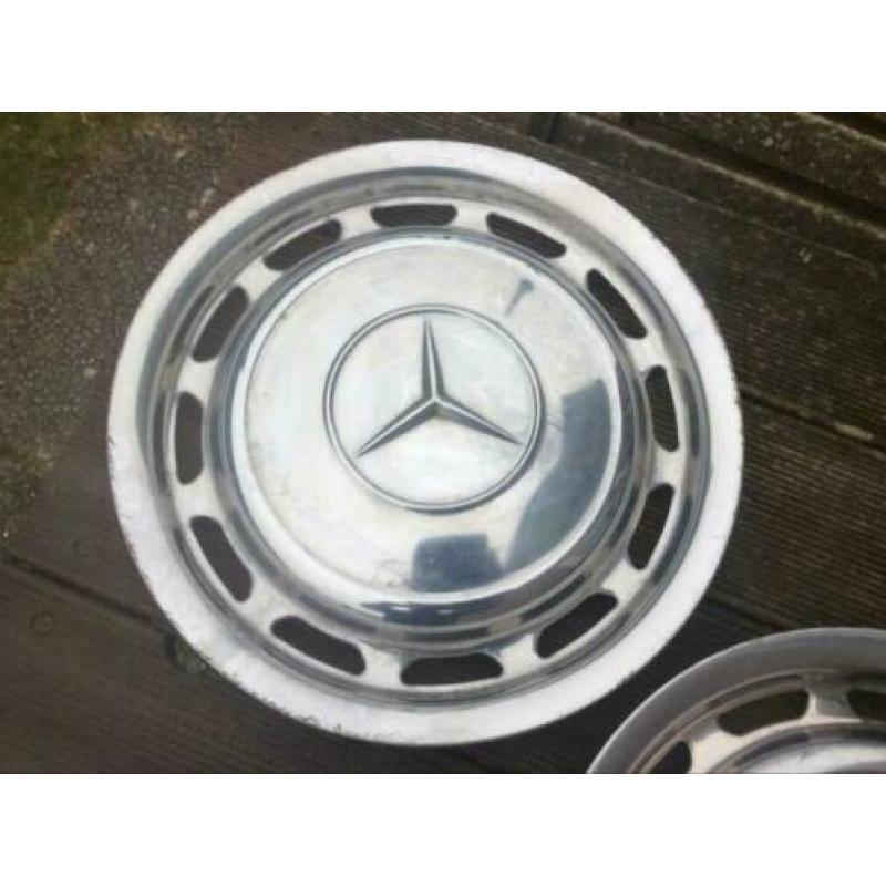 Wieldoppen 14 inch voor Mercedes w114 w115 w123