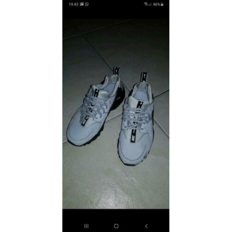 Nike Huarache run mt 35,5
