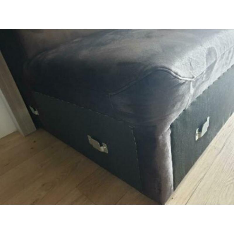 Bank 1000x1000, H830mm, zit hoogte 430mm
