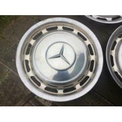 Wieldoppen 14 inch voor Mercedes w114 w115 w123