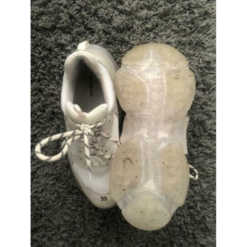 Balenciaga triple s maat 39