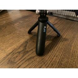Gopro Hero 7 BLACK met acculaadstation + diverse extra’s