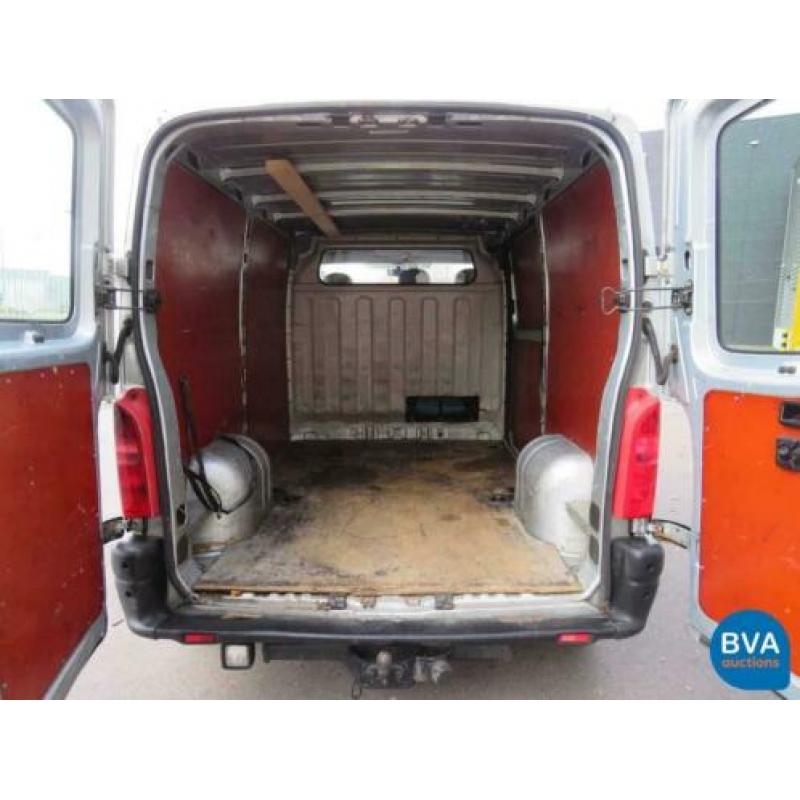 Renault Master T28 2.5 DCI L1 H1 EURO 2000 (bj 2002)