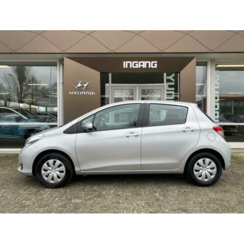 Toyota Yaris 1.0 VVT-i Now | airco | Centrale deurvergrende