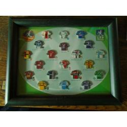20 nieuwe pins in schilderij van Voetbalshirts Lique 1 2004/