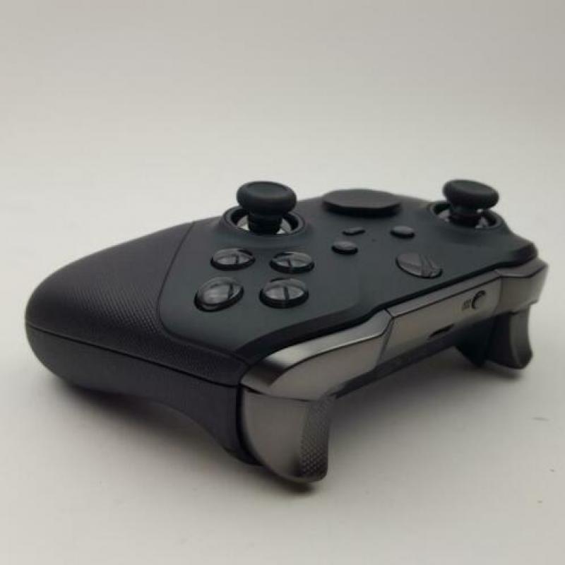 Xbox Elite Controller V2 [Garantie tot: 08-01-2022] €139.99!