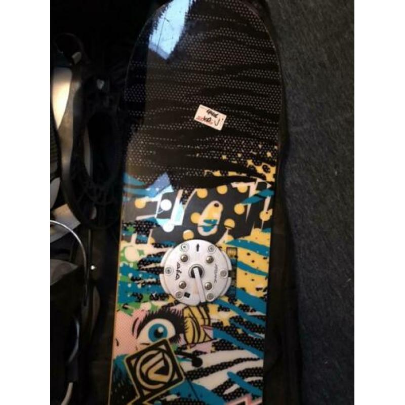 Flow snowboard met snowboardschoenen