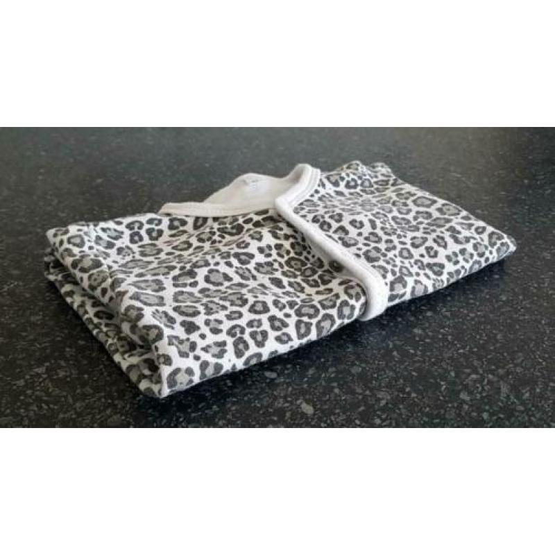 Boxpakje panterprint, mt 62