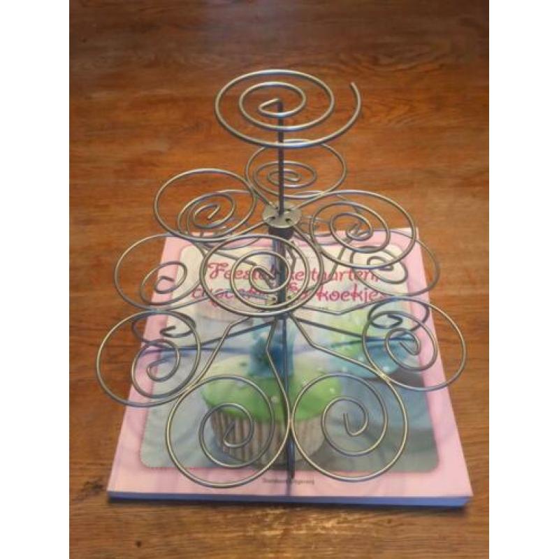 Cupcake standaard incl. Feestelijke taarten cupcakes koekjes