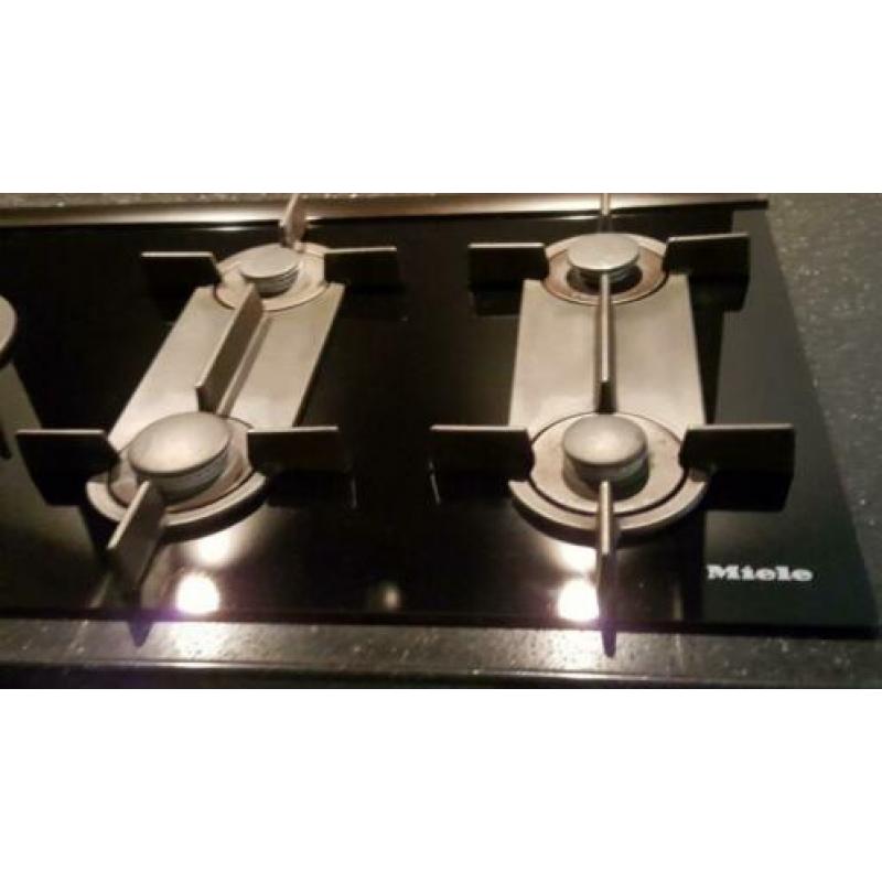 Miele gaskookplaat met wok brander - KM325G - 90 cm