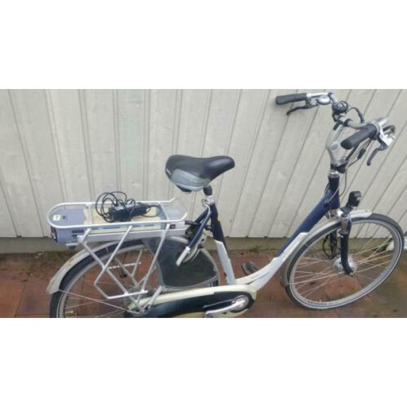 Nette batavus intermezzo easy Frame maat 57 Verende zadelpen