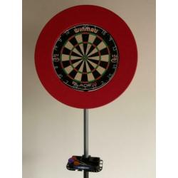 Winmau dart standaard - evt. inclusief dartbord en surround