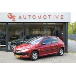 Peugeot 206 1.4 75PK Gentry Premium autm. 5d met ecc en pano