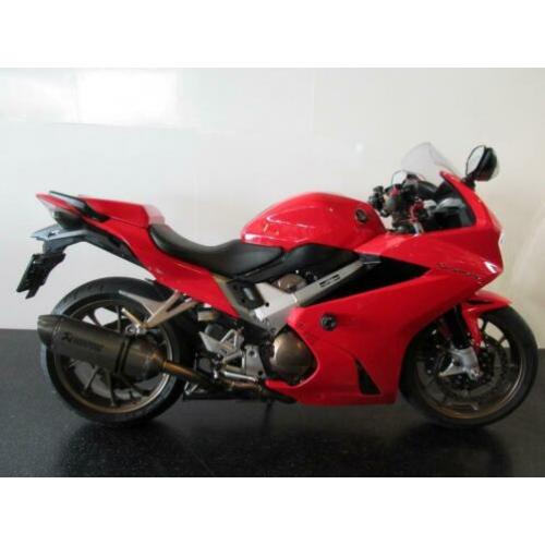 Honda VFR 800 FI ABS VTEC (bj 2015)