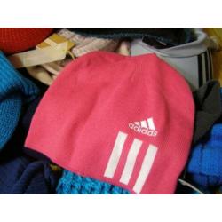Partij Alleen Merk mutsen beanies 50x Origineel en NIEUW!