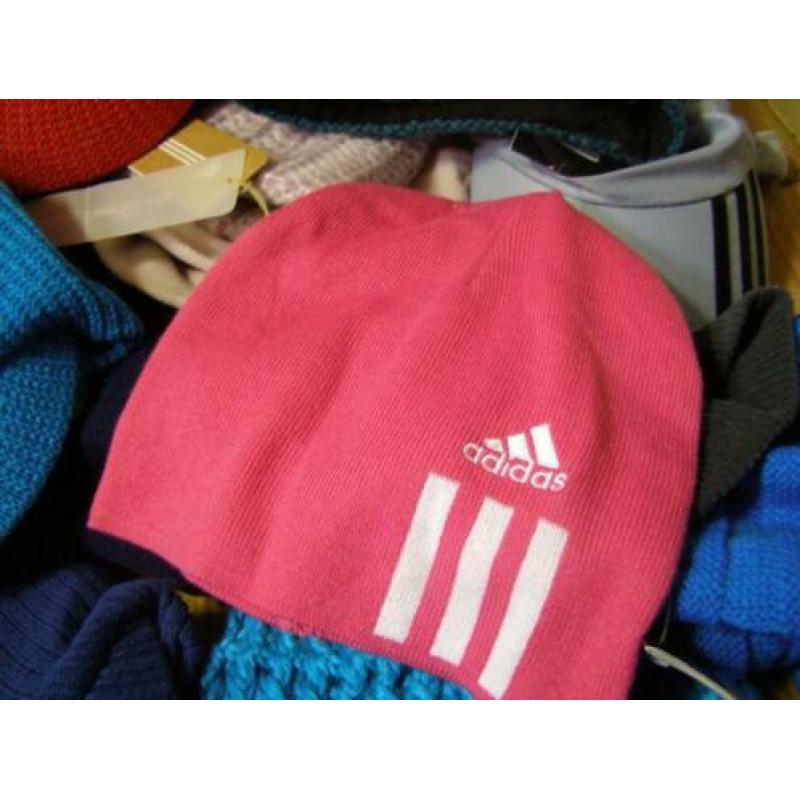 Partij Alleen Merk mutsen beanies 50x Origineel en NIEUW!