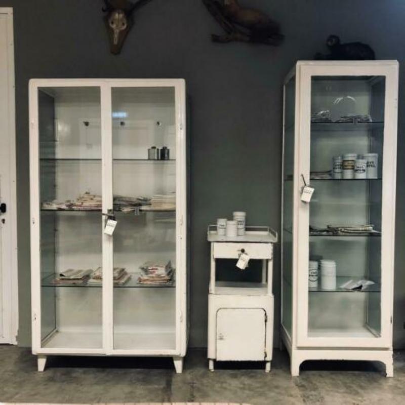 Medicijnkast, vitrinekast, vitrine, vintage, kast, apotheek