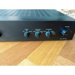 Rotel versterker/ amplifier RA-840BX4 DEFECT