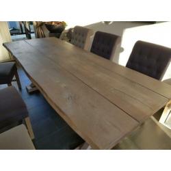 Boomstam tafel (massief eiken)