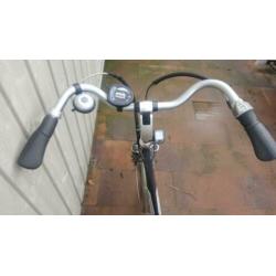 Nette batavus intermezzo easy Frame maat 57 Verende zadelpen