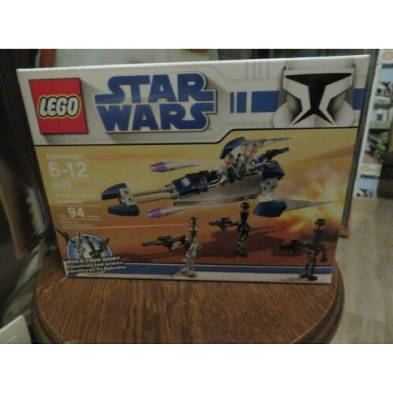 Lego Star Wars 8015 Assassin Droids Battle Pack (2009)