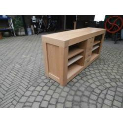 lichteiken TV en MUZIEK meubel