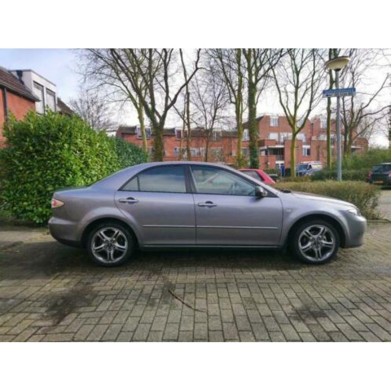 Mazda 6 1.8 SDN Exclusive *Van alle luxe voorzien*