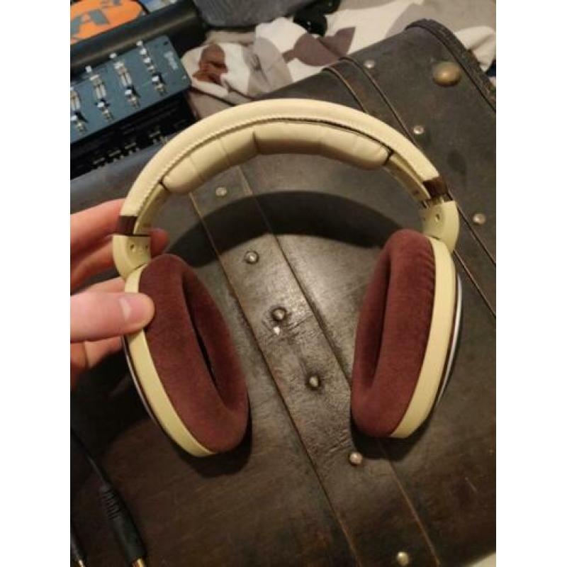 Sennheiser HD598
