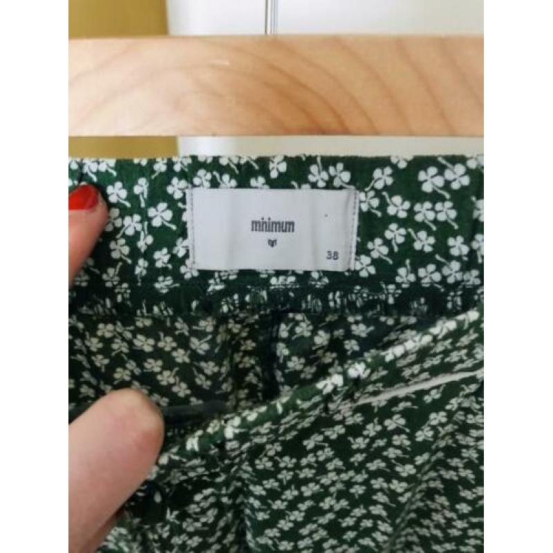 Minimum broek klavertjevier maat 38