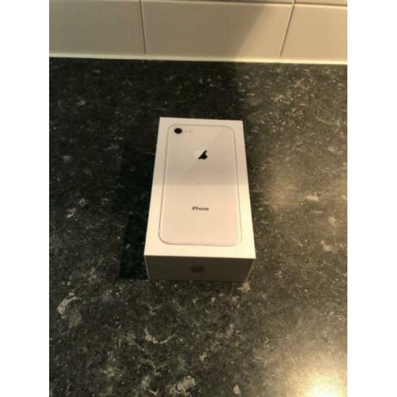 Te koop iPhone 8 Zilver 64 gb