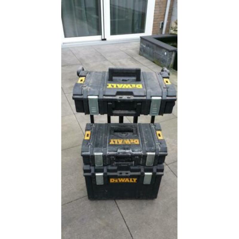 Gereedschaps trolley / wagen Dewalt inclusief 3 systainers