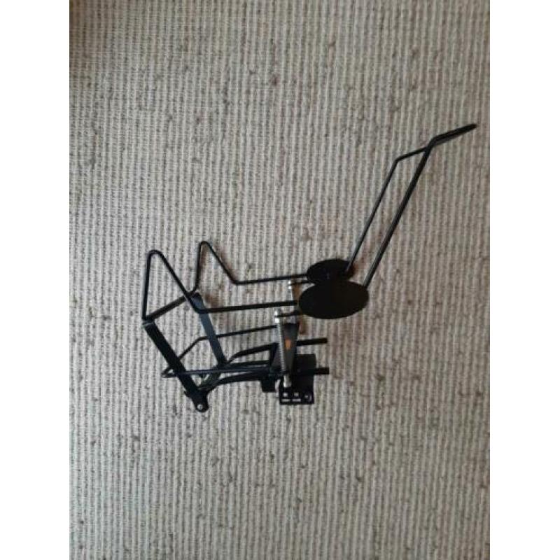 Steco baby-mee maxi cosi houder bagagedrager. Met vering.