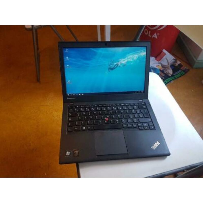 Lenovo Thinkpad X240 i5-4200U @ 2.60GHz/4GB/500Gb