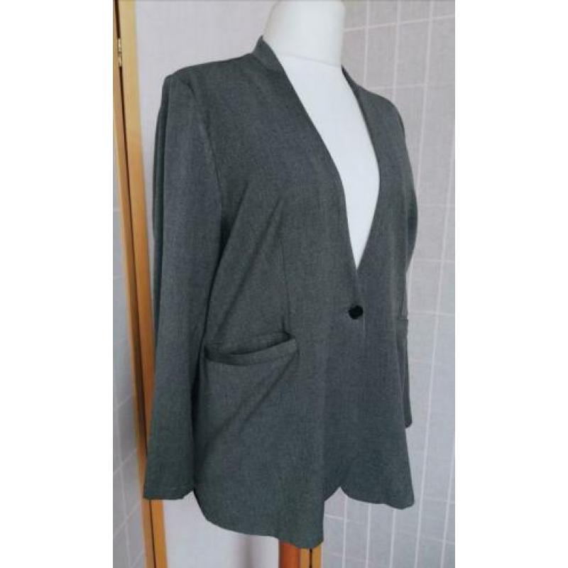 Grijs colbert met zwarte bies Ivy Bella Maat 50