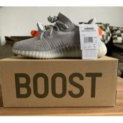 Adidas yeezy boost 350 V2 tail light maat 40 2/3