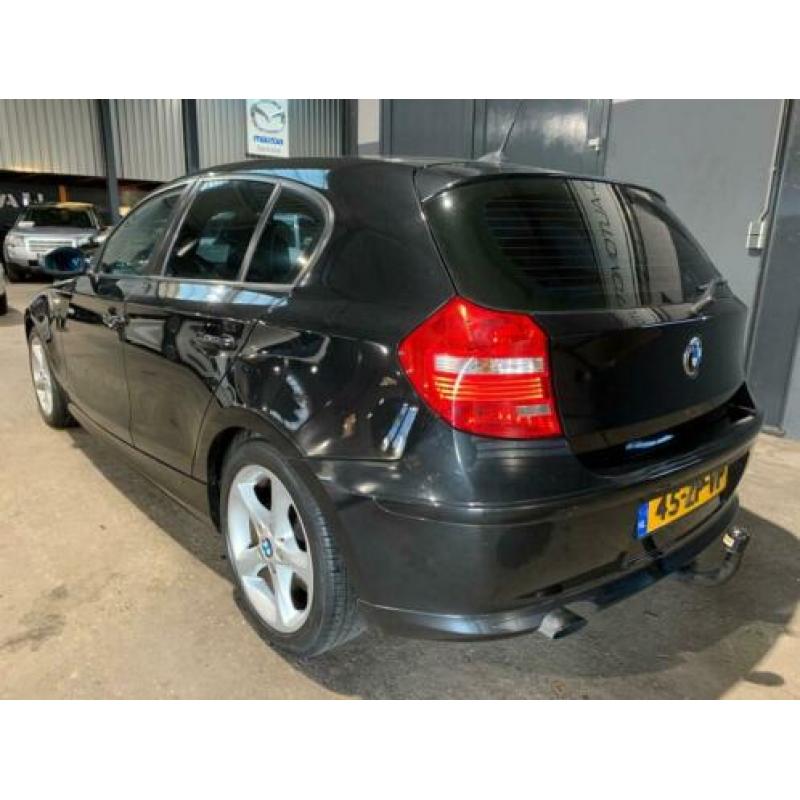 BMW 1-serie 118d Corporate Business Line XENON/PRIVACY GLASS